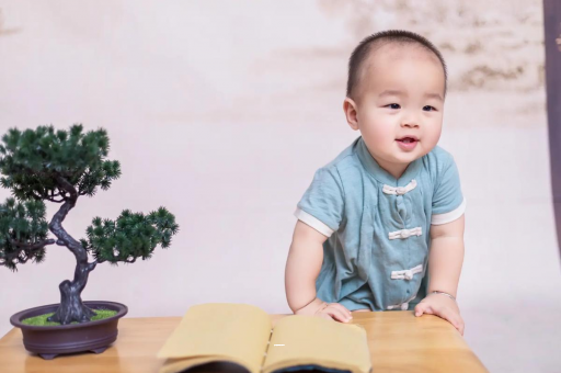 扬中六个月宝宝可以坐吗